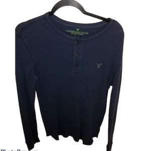 🦋Mens American Eagle shirt